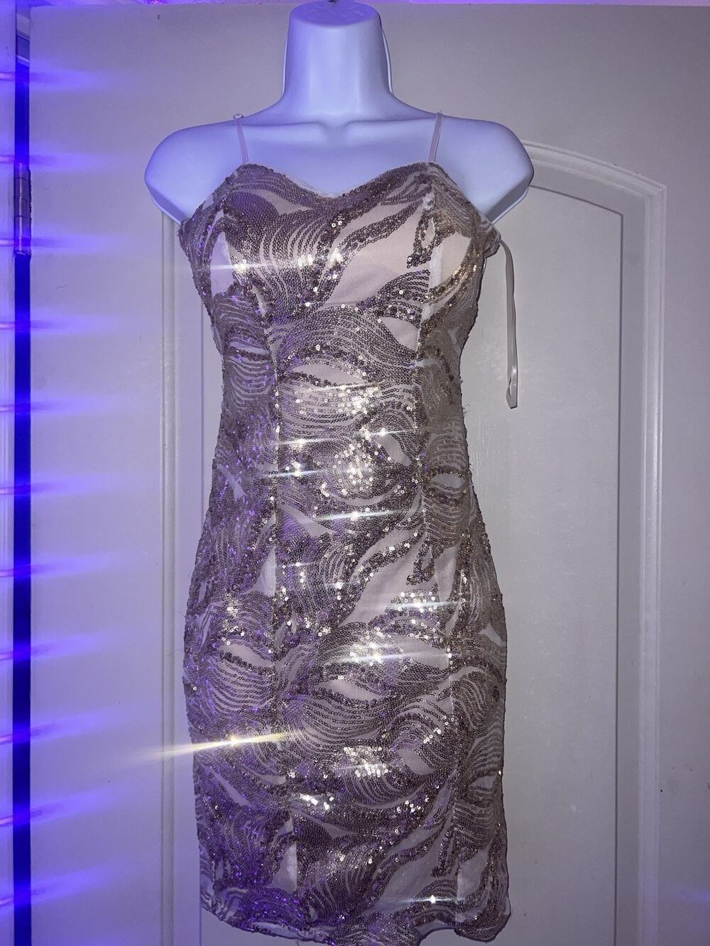 Gold Sequin Padded Mini Dress Spaghetti Straps V-Neck Size Small